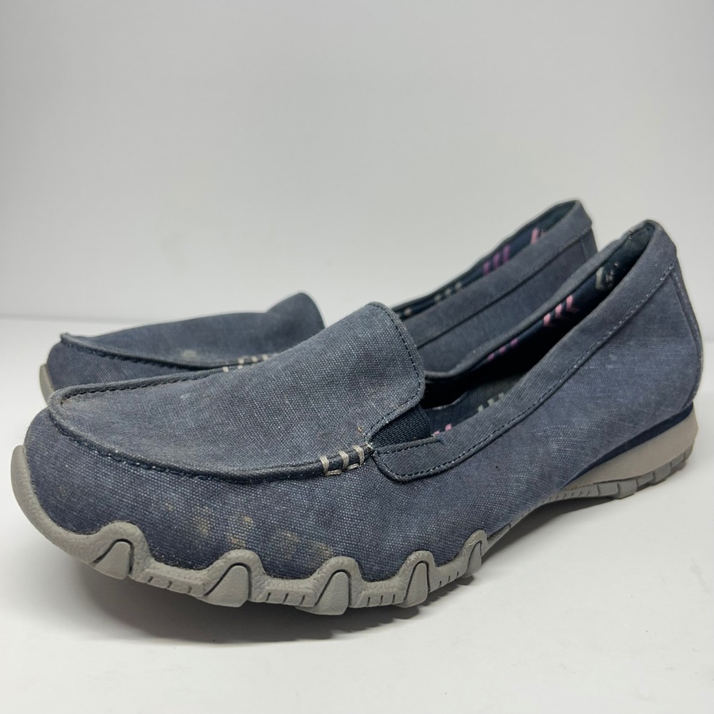 Skechers Relaxed Fit Navy Canvas Loafers Women Size 8 Slip On Memory Foam 49466